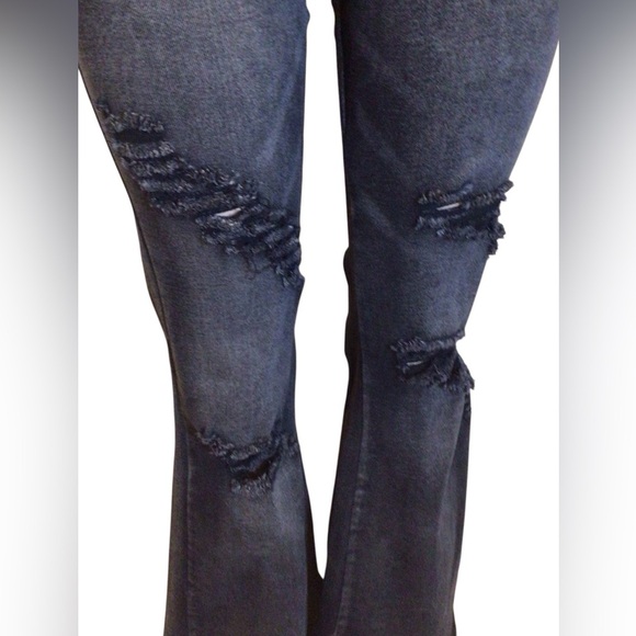 Almost Famous Womens Size 9 High Rise Black Distressed Flare Jeans Boho 70s - Picture 12 of 14